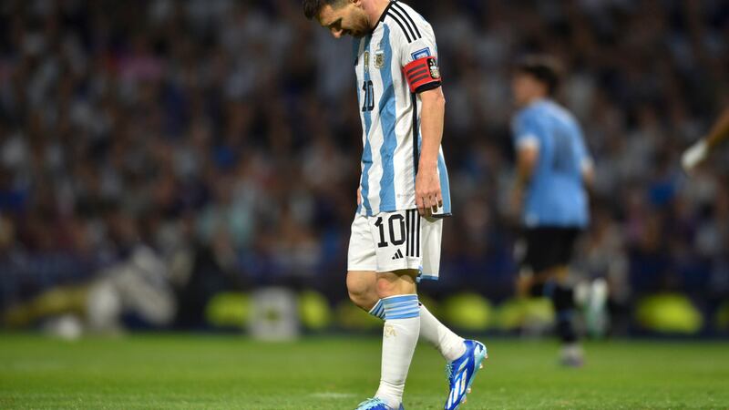 Cae Argentina en su propia casa y pierde el invicto